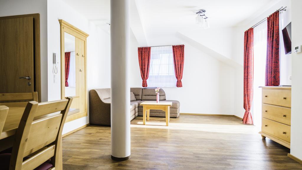 Cityhouse Apartments Schladming Exterior photo